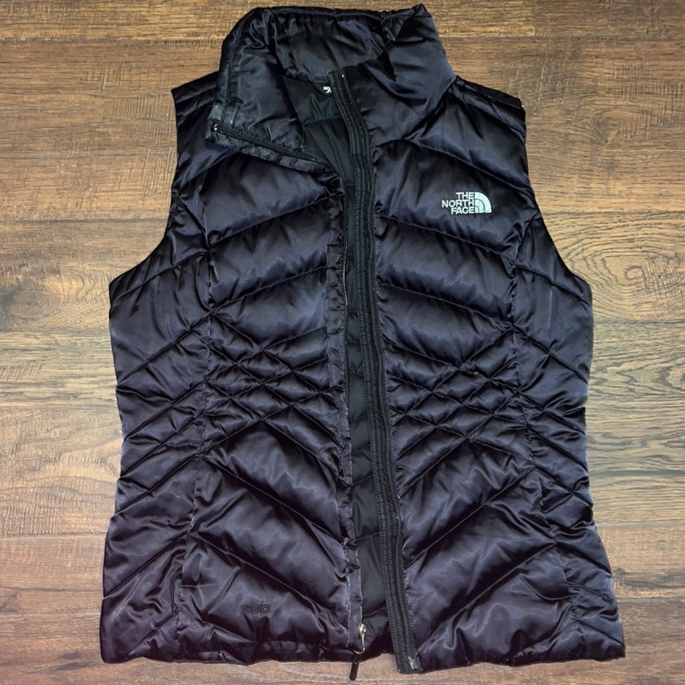 North Face vest! Super cute, never worn